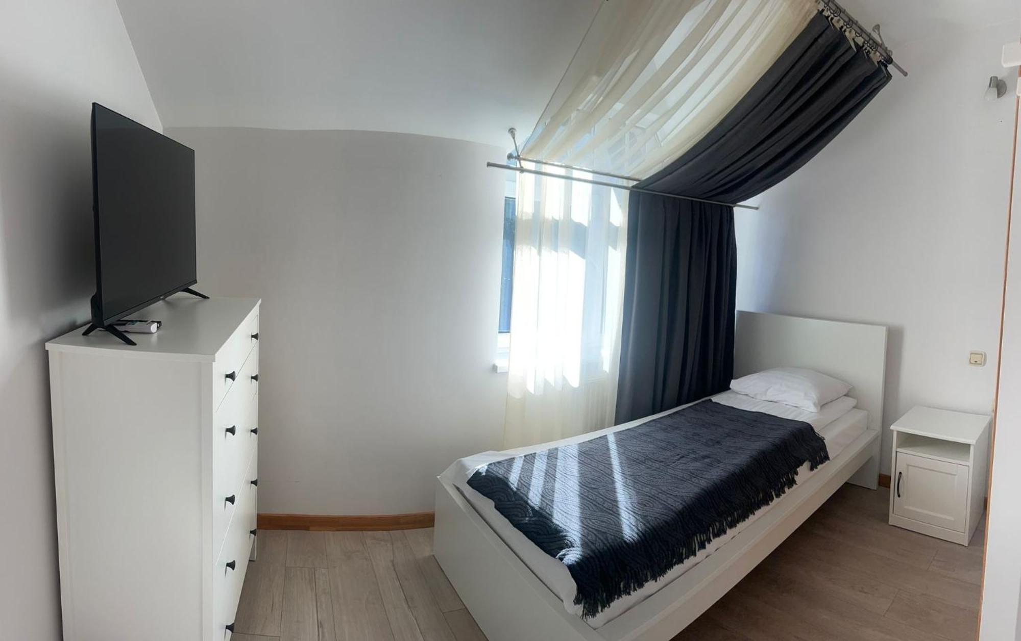 Cill Easy Hotel With Self Check-In อาดาชิ ภายนอก รูปภาพ